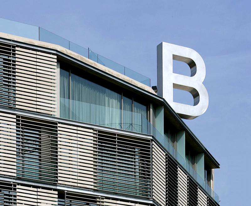 Sandstone And Aluminium Louvers B Hotel In Barcelona 232 Filt3rs sandstone-and-aluminium-louvers-b-hotel-in-barcelona-232-filt3rs
